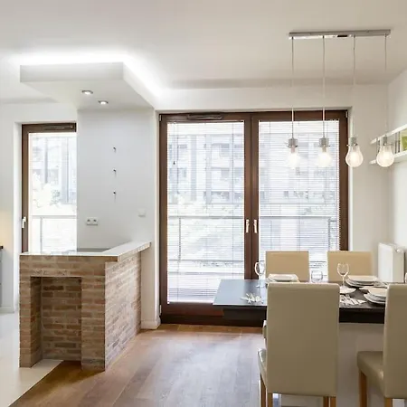 Urban Chic - Center - One Bedroom - - Siedmiogrodzka 1 * Varsóvia